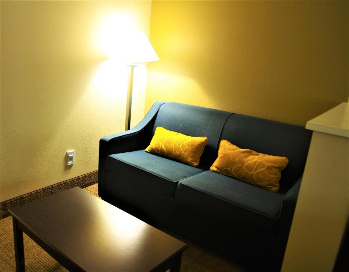 Comfort Suites Tulare Zewnętrze zdjęcie