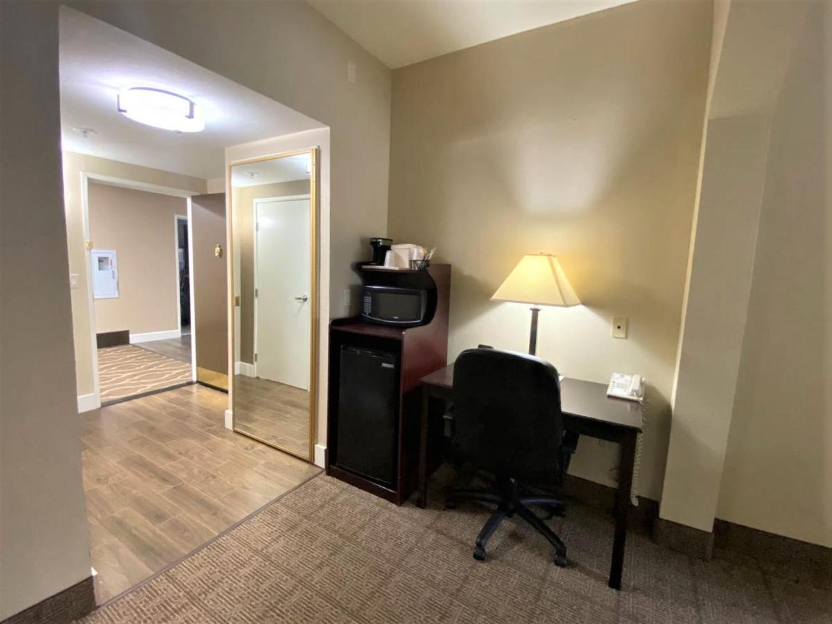 Comfort Suites Tulare Zewnętrze zdjęcie