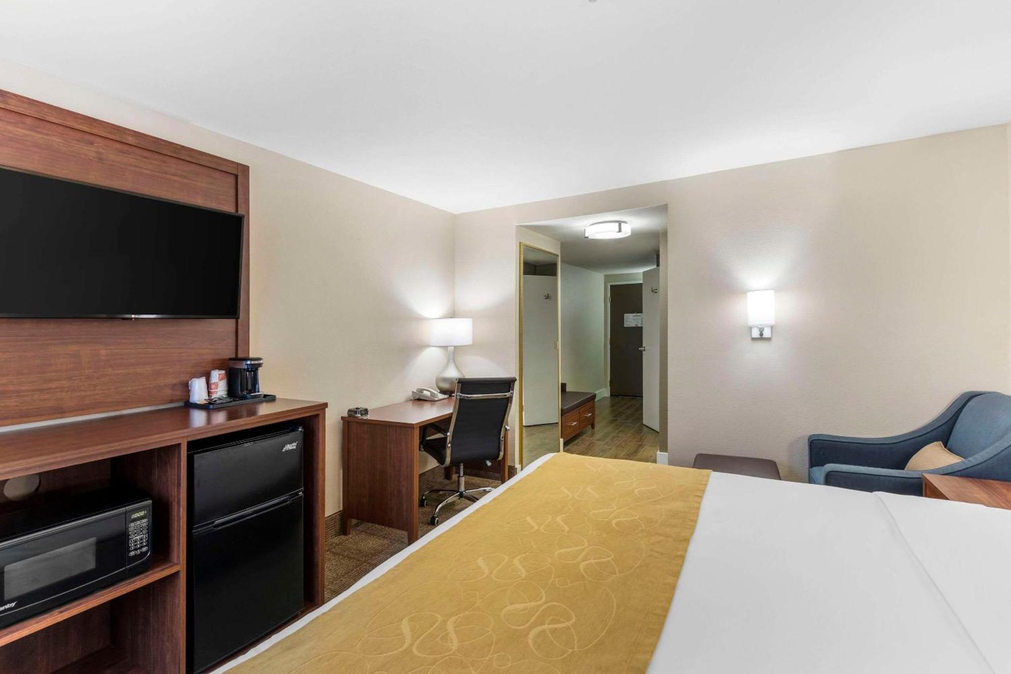 Comfort Suites Tulare Zewnętrze zdjęcie