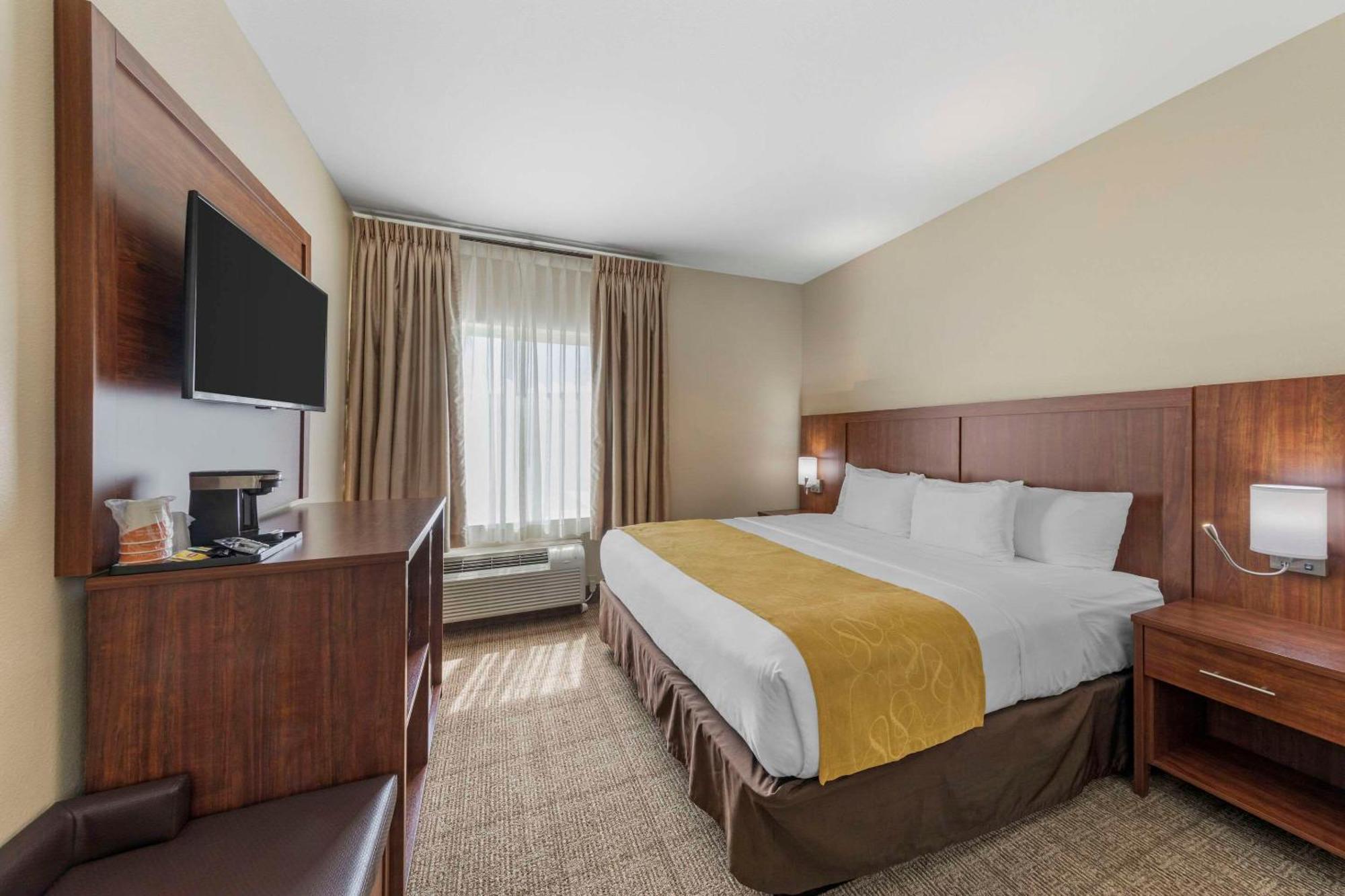 Comfort Suites Tulare Zewnętrze zdjęcie