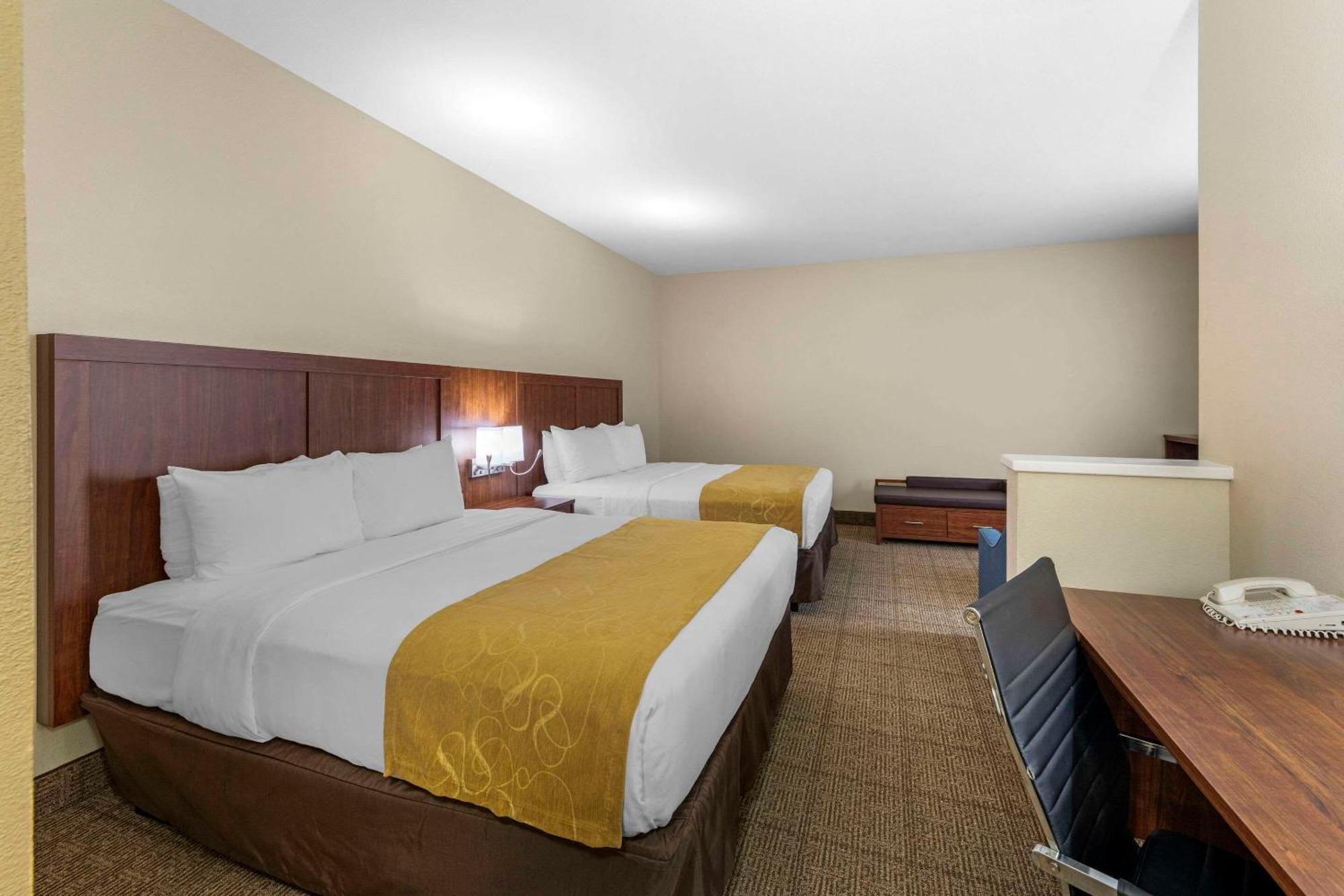 Comfort Suites Tulare Zewnętrze zdjęcie