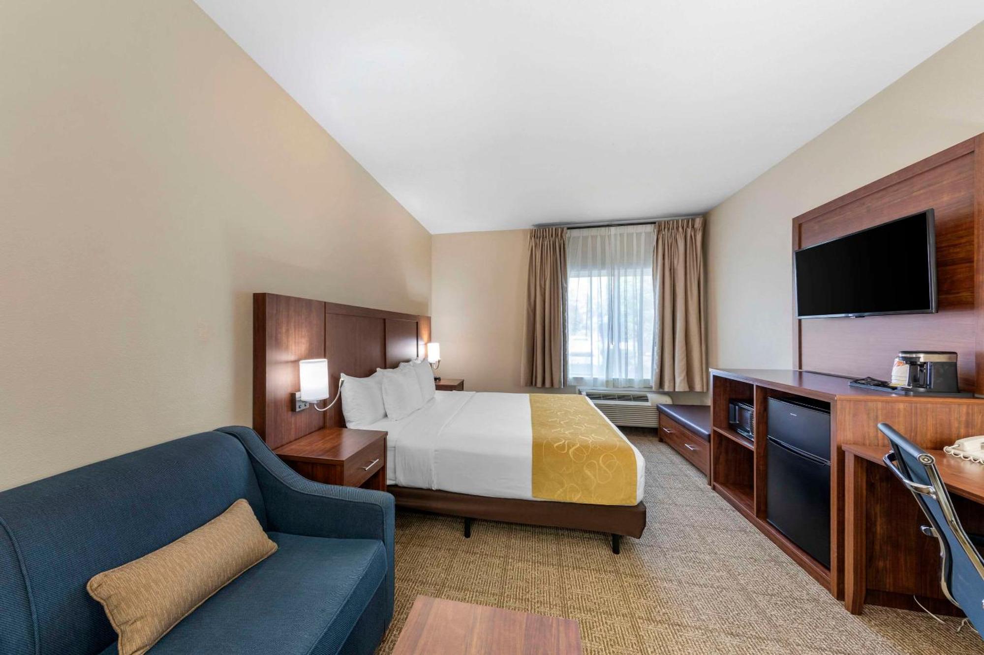 Comfort Suites Tulare Zewnętrze zdjęcie